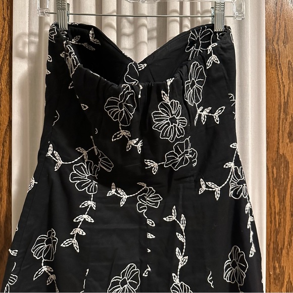 WHBM Black Floral Embroidered Strapless Dress - Picture 7 of 12